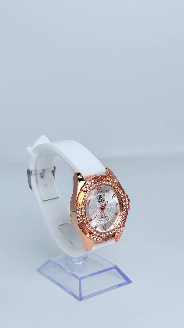 Reloj de dama con piedreria