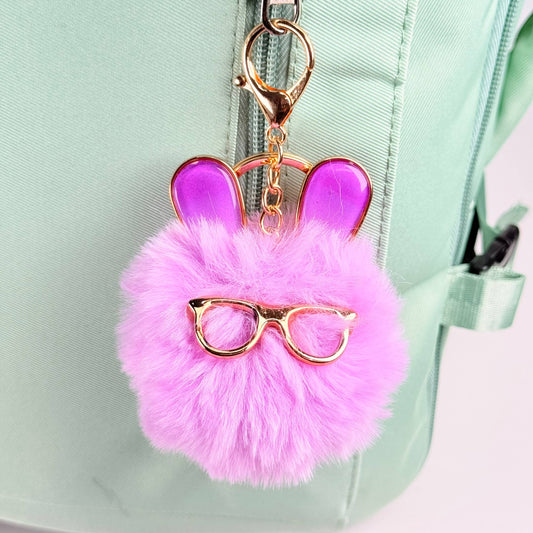 Llavero de pompón de conejito