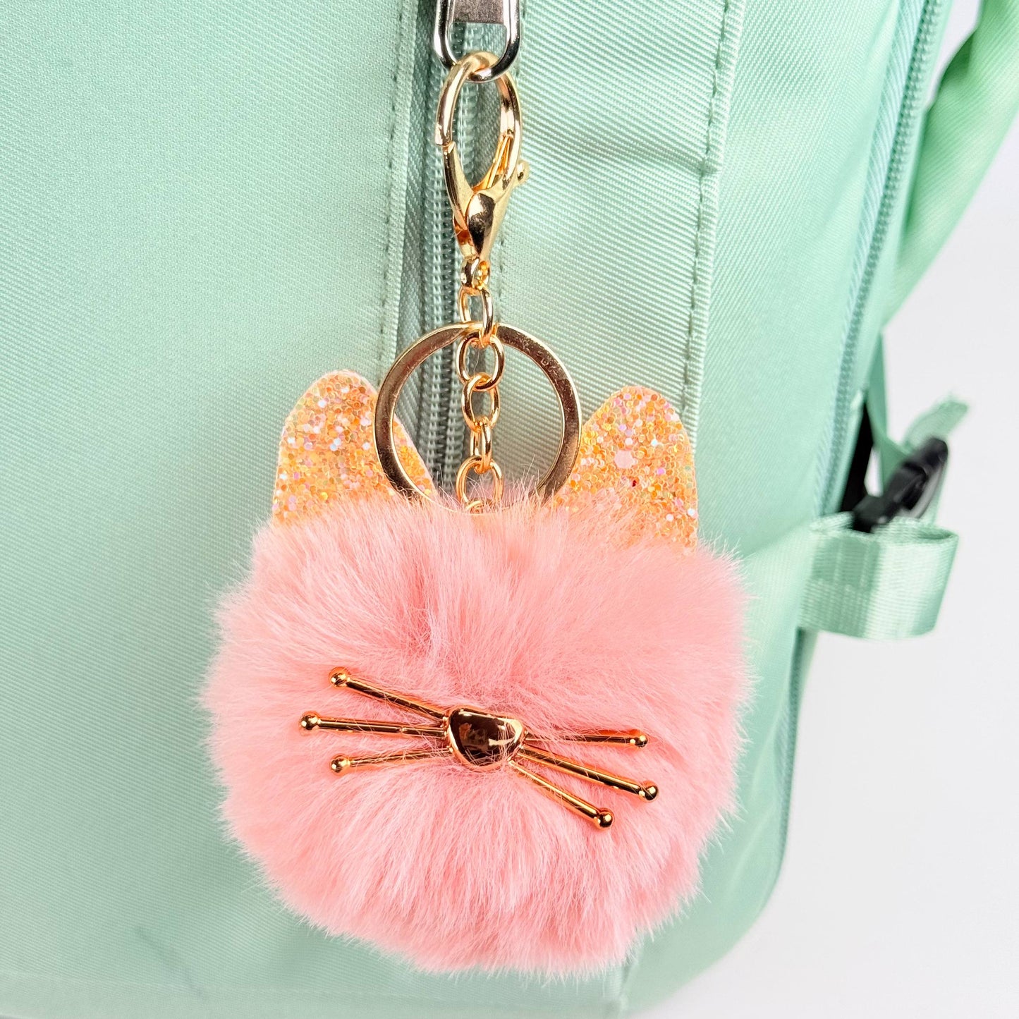 Llavero de pompón gatito
