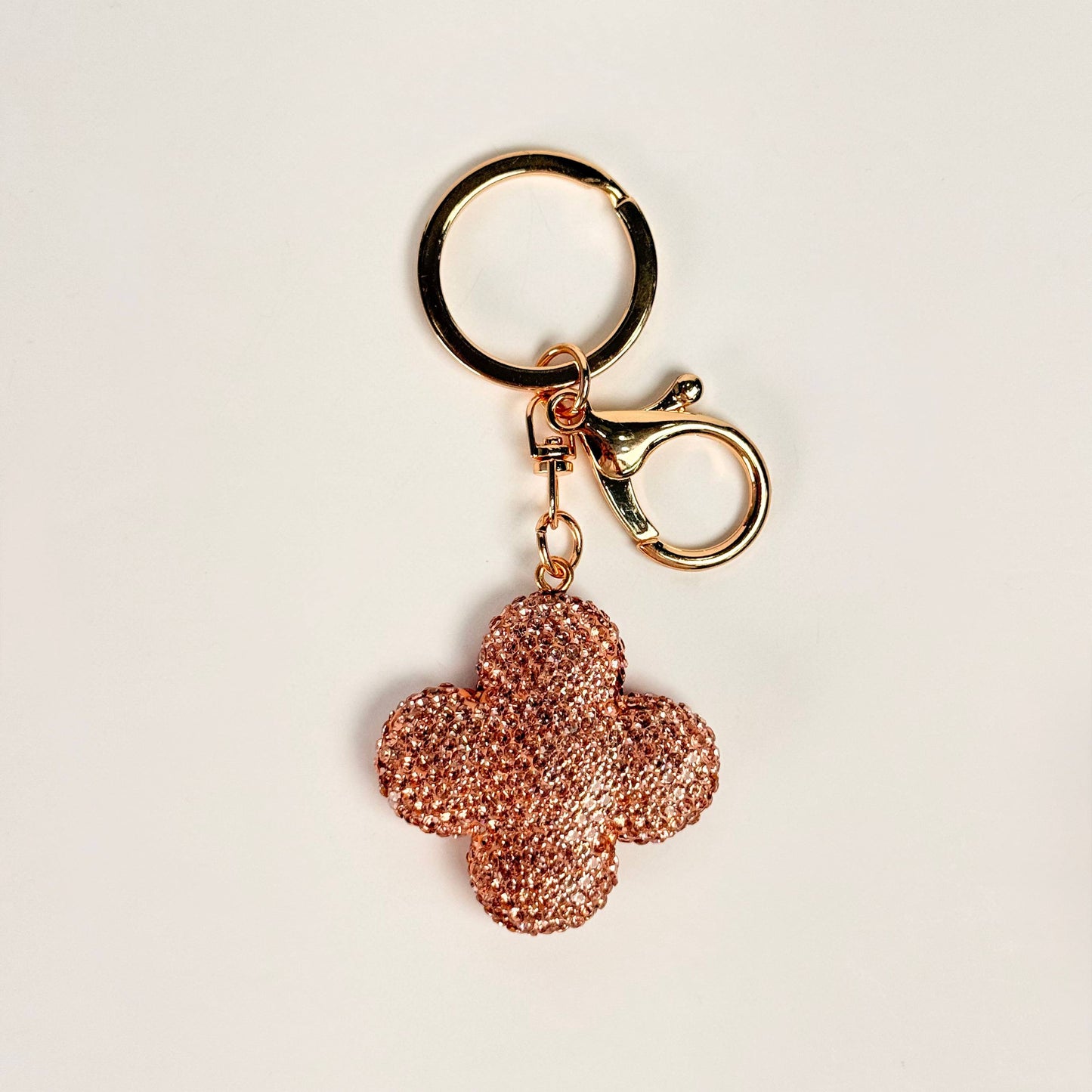 Llavero brillante de trebol