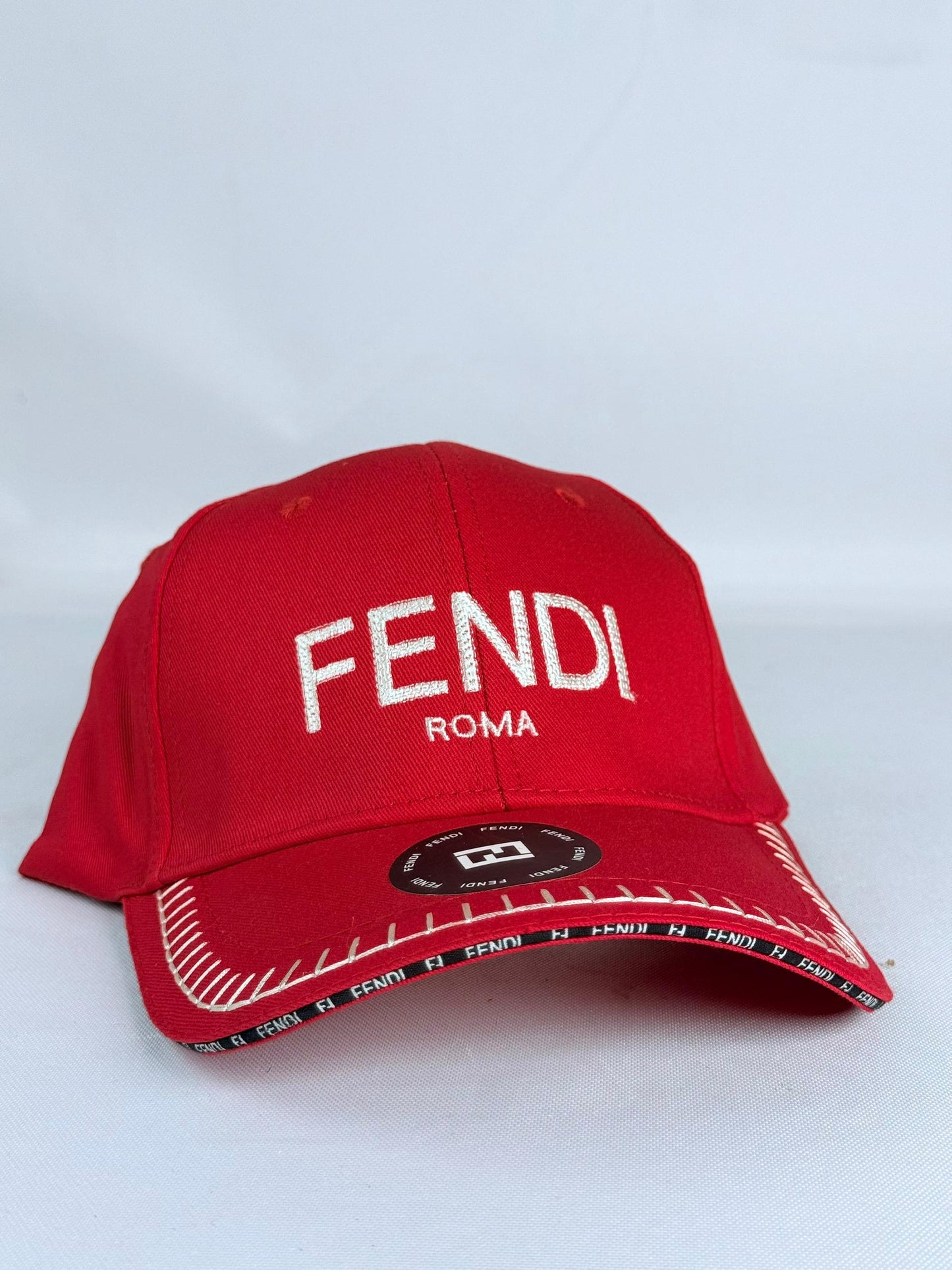 GORRA FENDY