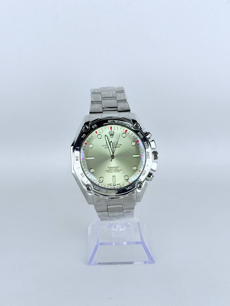 Reloj elegante