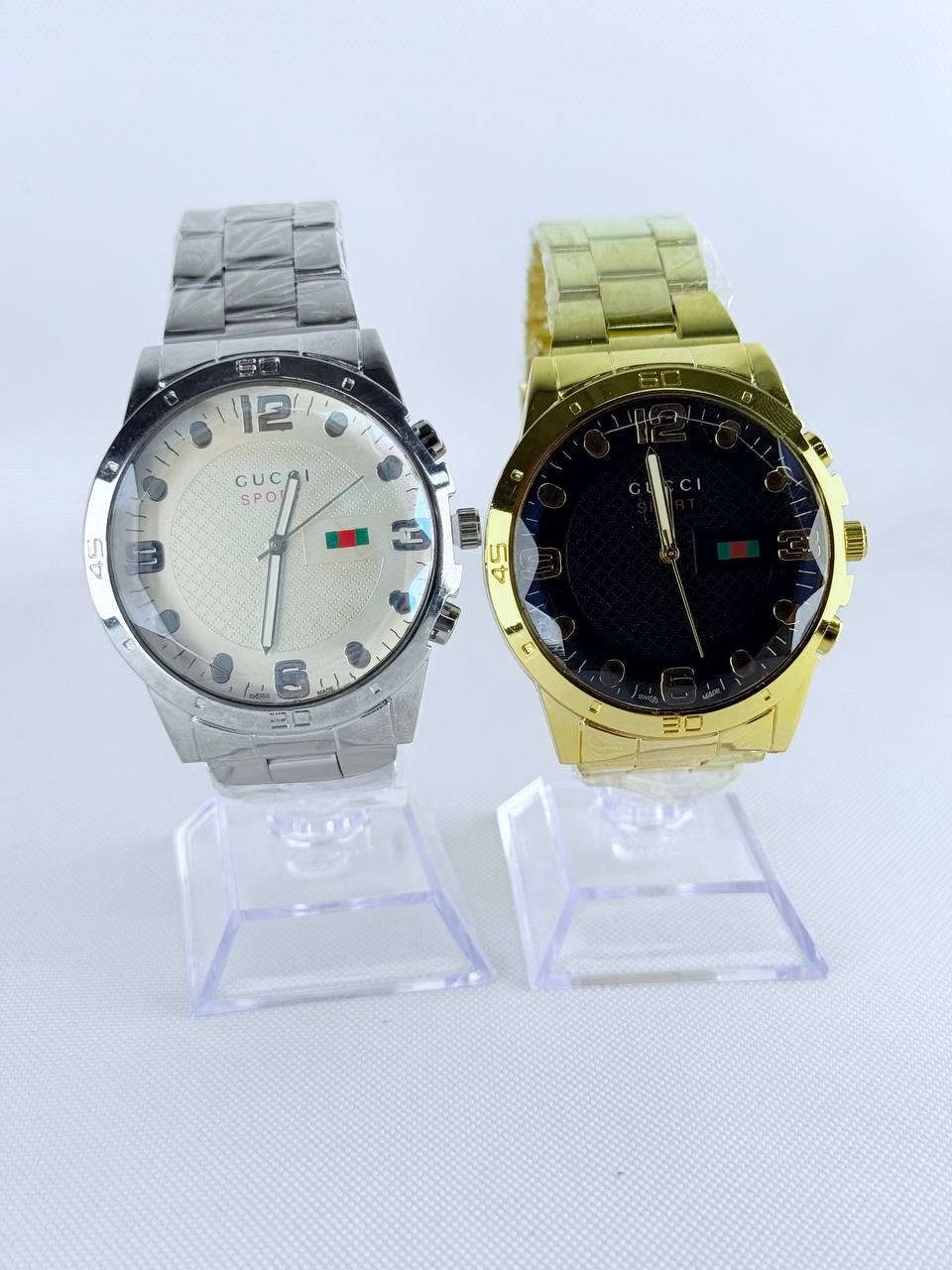 Reloj elegante