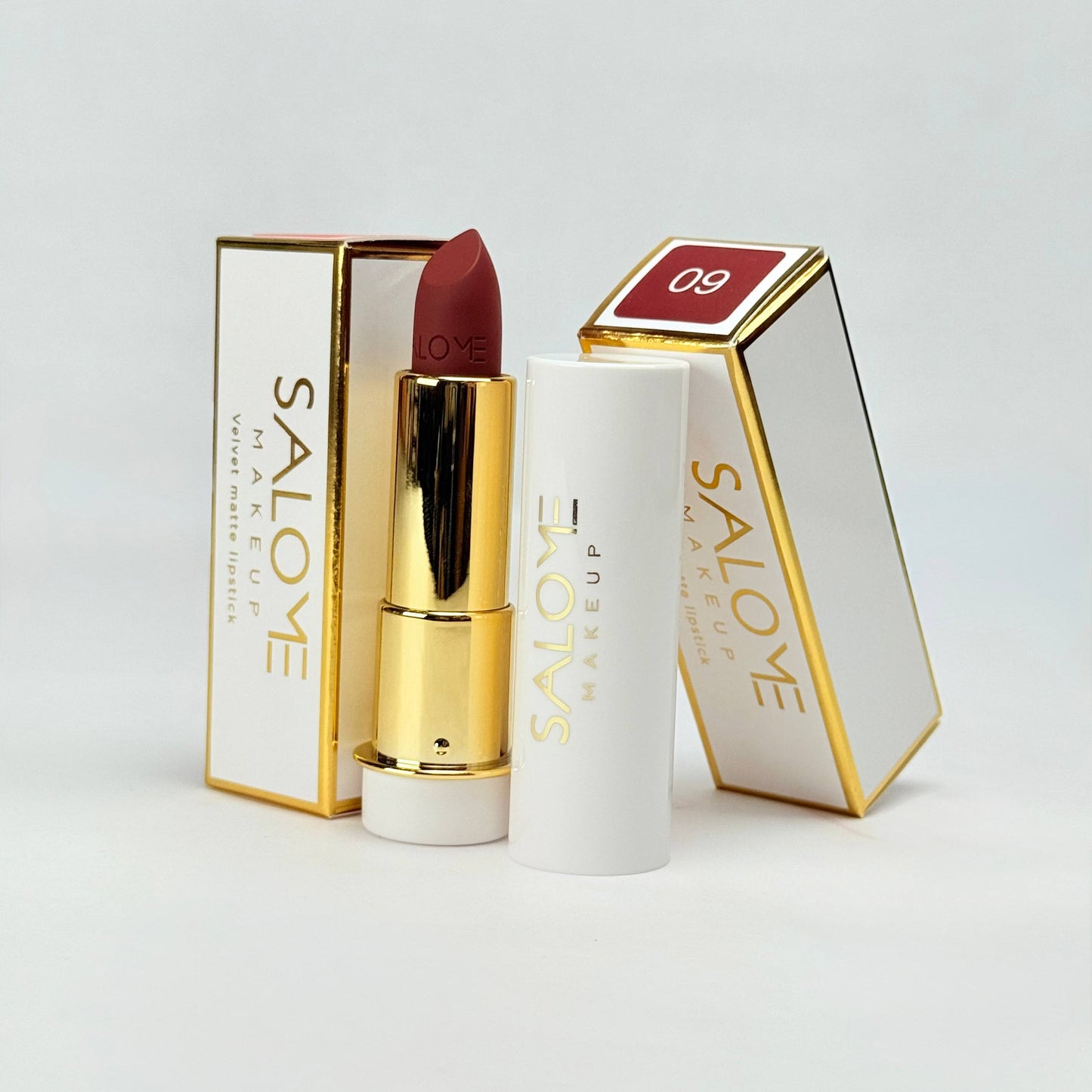 Lápiz labial mate aterciopelado salome