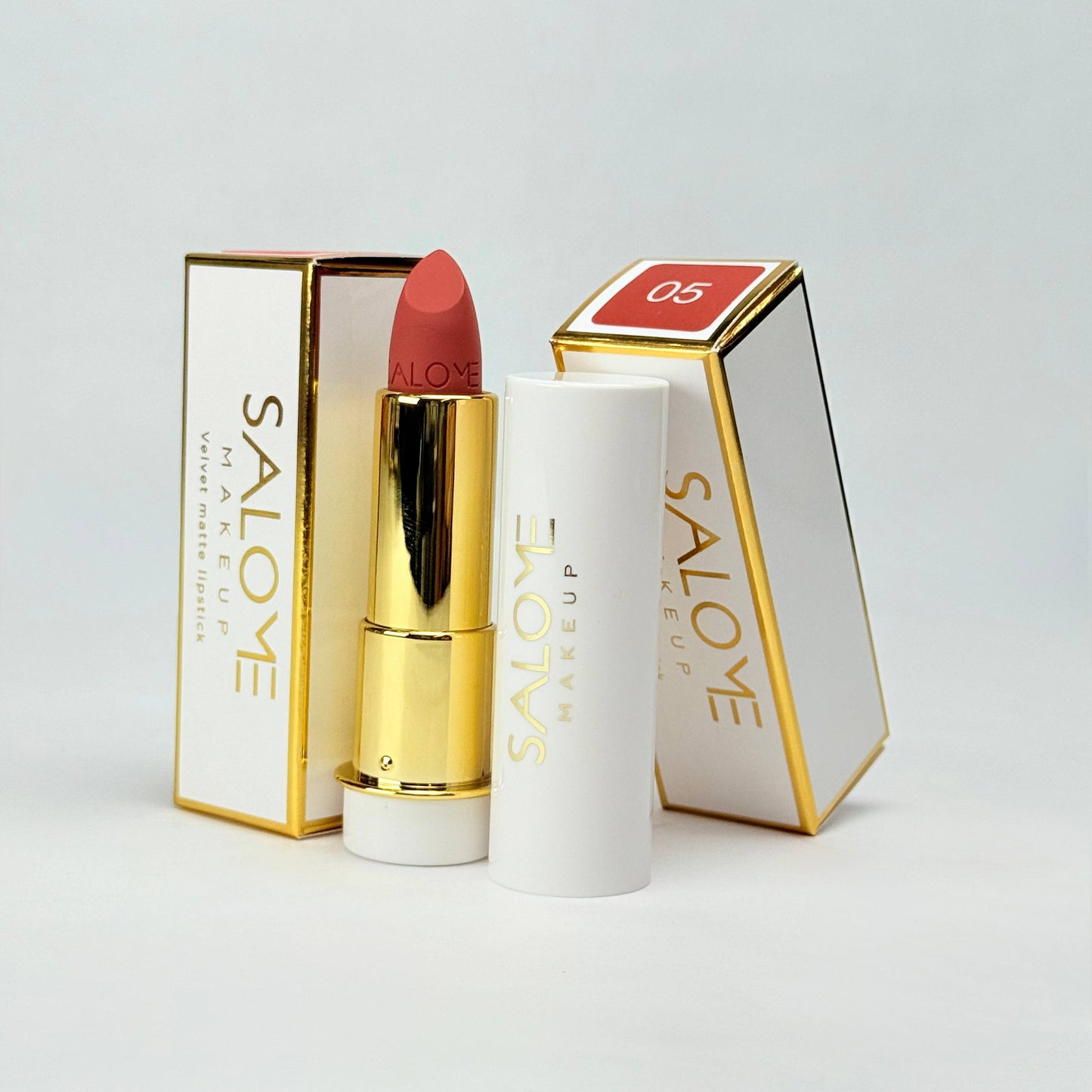 Lápiz labial mate aterciopelado salome