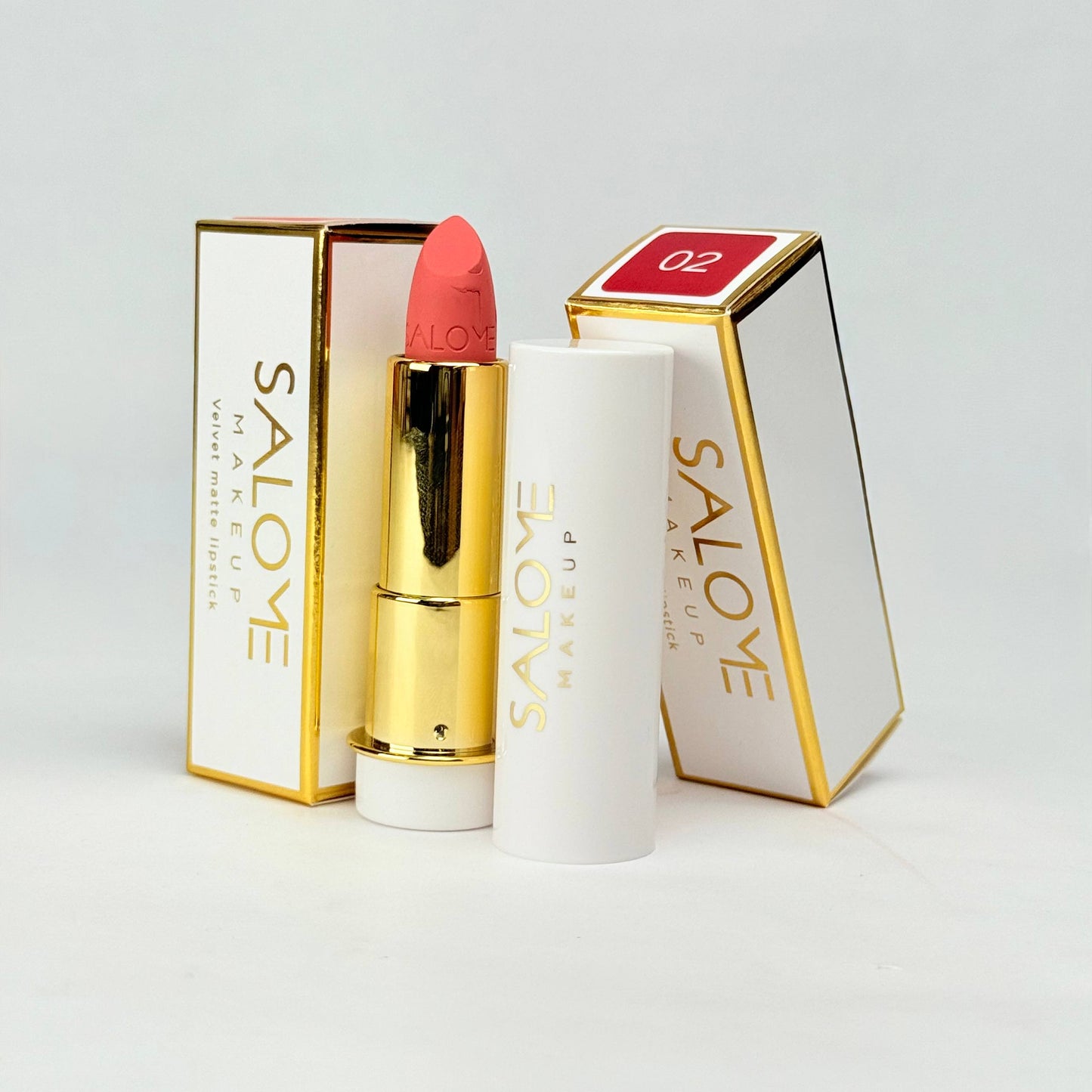 Lápiz labial mate aterciopelado salome