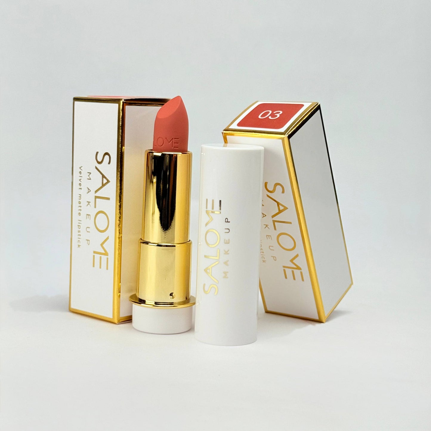 Lápiz labial mate aterciopelado salome