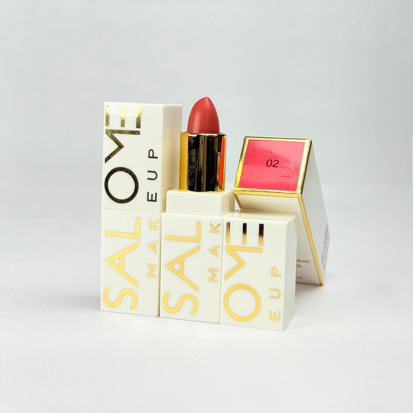 Lápiz labial cremoso aterciopelado salome