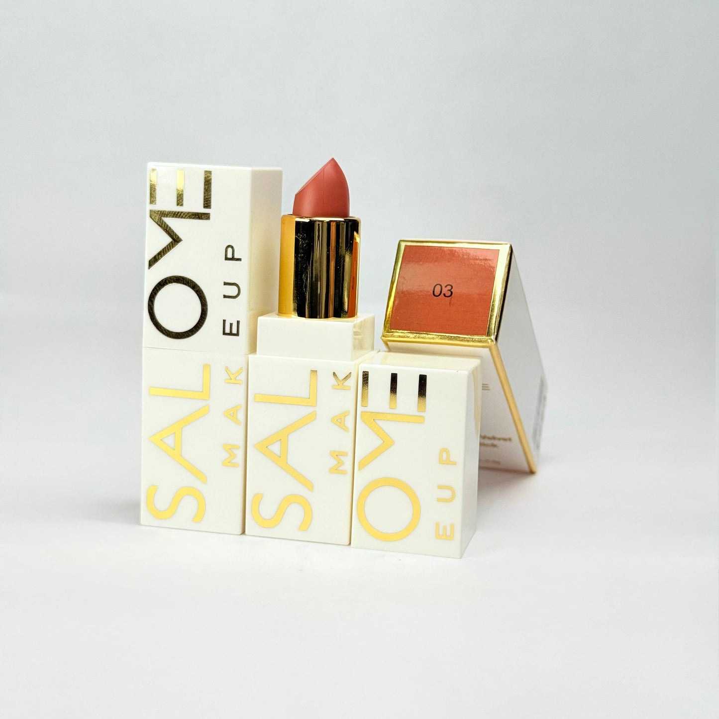 Lápiz labial cremoso aterciopelado salome